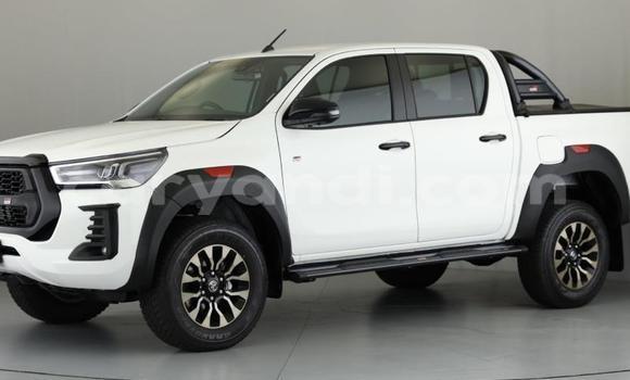 Buy Used Toyota Hilux White Car in Chingola in Zambia Buy Used Toyota Hilux White Car in Chingola in Zambia