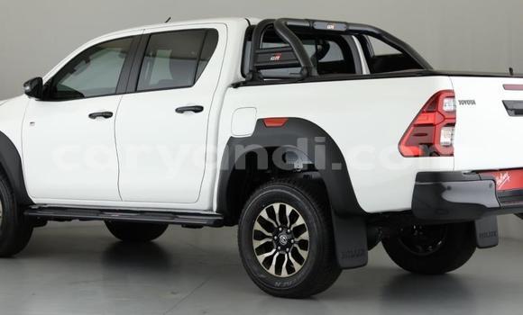 Buy Used Toyota Hilux White Car in Chingola in Zambia Buy Used Toyota Hilux White Car in Chingola in Zambia