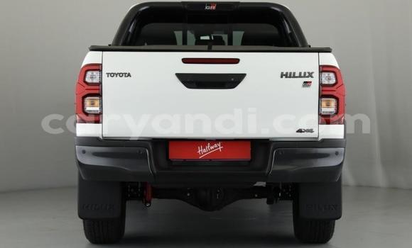 Buy Used Toyota Hilux White Car in Chingola in Zambia Buy Used Toyota Hilux White Car in Chingola in Zambia