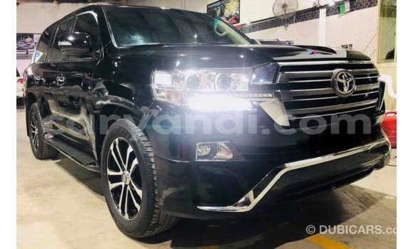 Tenga Imported Toyota Land Cruiser Nhema Mota in Import - Dubai in Zambia Tenga Imported Toyota Land Cruiser Nhema Mota in Import - Dubai in Zambia