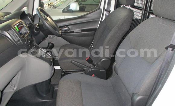 Nunua Ilio tumika Nissan NV200 Nyeupe Gari ndani ya Lusaka nchini Zambia Nunua Ilio tumika Nissan NV200 Nyeupe Gari ndani ya Lusaka nchini Zambia