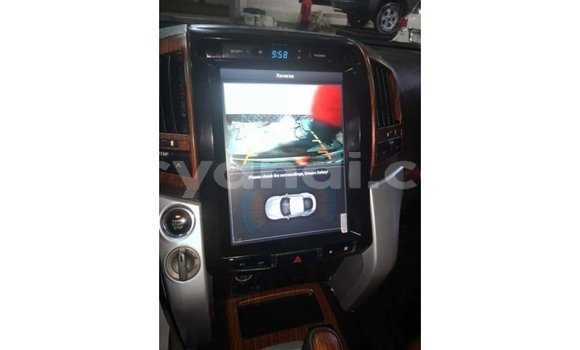 Tenga Imported Toyota Land Cruiser Nhema Mota in Import - Dubai in Zambia Tenga Imported Toyota Land Cruiser Nhema Mota in Import - Dubai in Zambia