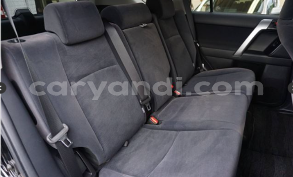 Nunua Ilio tumika Toyota Land Cruiser Prado Nyeusi Gari ndani ya Chama nchini Kusini Nunua Ilio tumika Toyota Land Cruiser Prado Nyeusi Gari ndani ya Chama nchini Kusini