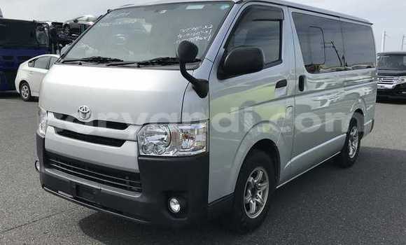 Acheter Occasion Voiture Toyota Hiace Gris à Kitwe, Zambie