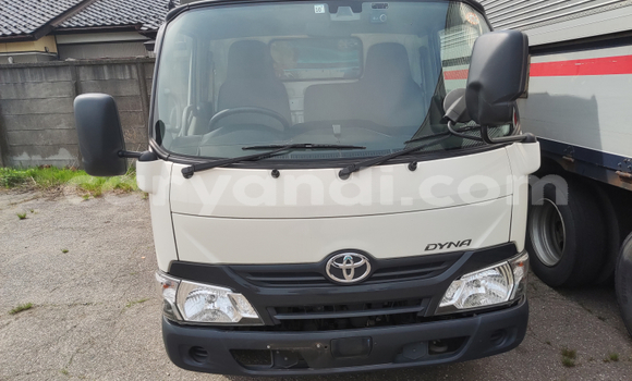 Acheter Occasion Voiture Toyota Dyna Blanc à Lusaka, Zambie Acheter Occasion Voiture Toyota Dyna Blanc à Lusaka, Zambie