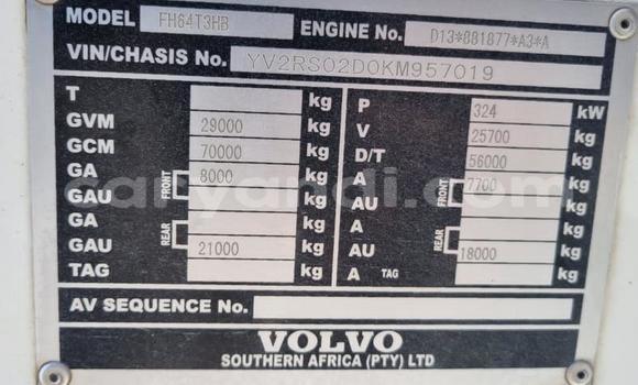 Nunua Ilio tumika Volvo F4 Nyeupe Lori ndani ya Lusaka nchini Zambia Nunua Ilio tumika Volvo F4 Nyeupe Lori ndani ya Lusaka nchini Zambia