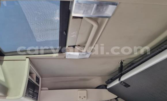 Nunua Ilio tumika Volvo F4 Nyeupe Lori ndani ya Lusaka nchini Zambia Nunua Ilio tumika Volvo F4 Nyeupe Lori ndani ya Lusaka nchini Zambia