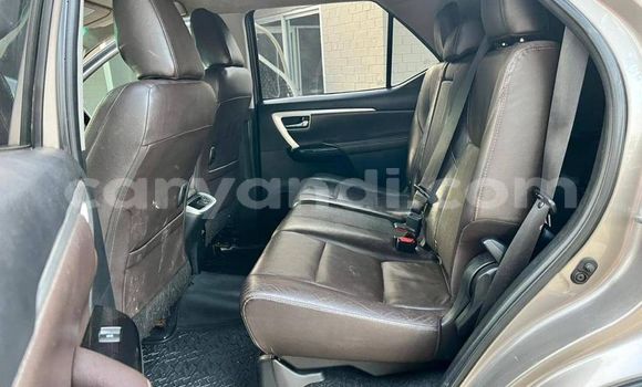 Acheter Occasion Voiture Toyota Fortuner Autre à Lusaka, Zambie Acheter Occasion Voiture Toyota Fortuner Autre à Lusaka, Zambie