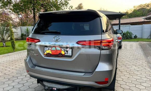 Acheter Occasion Voiture Toyota Fortuner Autre à Lusaka, Zambie Acheter Occasion Voiture Toyota Fortuner Autre à Lusaka, Zambie