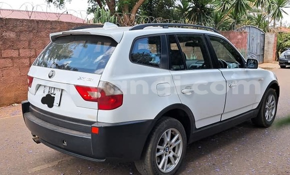 Acheter Occasion Voiture BMW X3 Blanc à Lusaka, Zambie Acheter Occasion Voiture BMW X3 Blanc à Lusaka, Zambie
