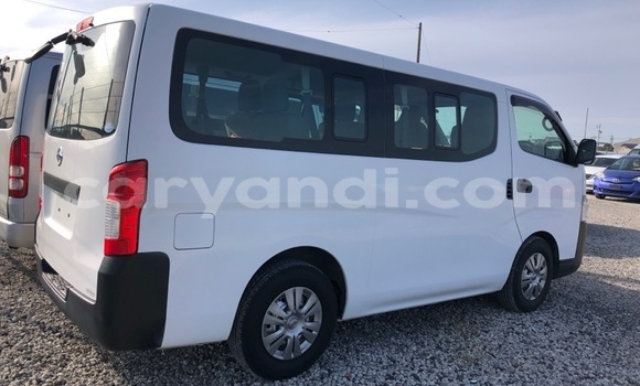 Nunua Ilio tumika Nissan Caravan Nyeupe Gari ndani ya Lusaka nchini Zambia Nunua Ilio tumika Nissan Caravan Nyeupe Gari ndani ya Lusaka nchini Zambia
