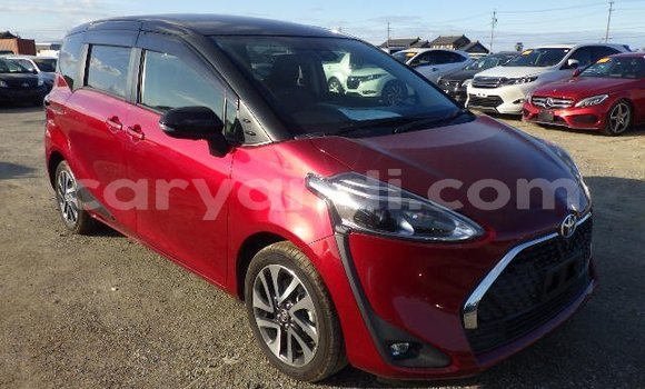 Nunua Ilio tumika Toyota Sienta Nyekundu Gari ndani ya Kitwe nchini Zambia