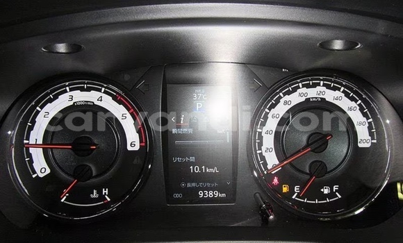 Nunua Ilio tumika Toyota Hilux Nyekundu Gari ndani ya Livingstone nchini Zambia Nunua Ilio tumika Toyota Hilux Nyekundu Gari ndani ya Livingstone nchini Zambia