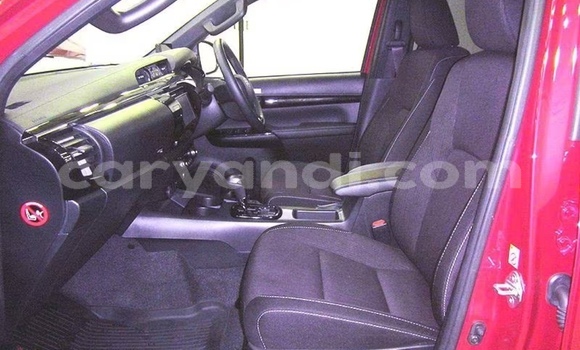 Nunua Ilio tumika Toyota Hilux Nyekundu Gari ndani ya Livingstone nchini Zambia Nunua Ilio tumika Toyota Hilux Nyekundu Gari ndani ya Livingstone nchini Zambia