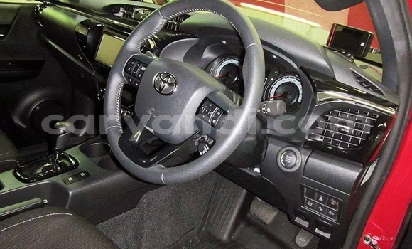 Nunua Ilio tumika Toyota Hilux Nyekundu Gari ndani ya Livingstone nchini Zambia Nunua Ilio tumika Toyota Hilux Nyekundu Gari ndani ya Livingstone nchini Zambia