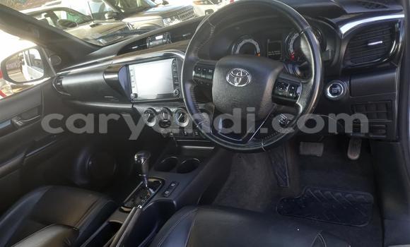 Nunua Ilio tumika Toyota Hilux Nyeupe Gari ndani ya Chilanga nchini Lusaka Nunua Ilio tumika Toyota Hilux Nyeupe Gari ndani ya Chilanga nchini Lusaka