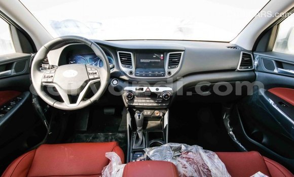 Acheter Import Voiture Hyundai Tucson Blanc à Import - Dubai, Zambie Acheter Import Voiture Hyundai Tucson Blanc à Import - Dubai, Zambie