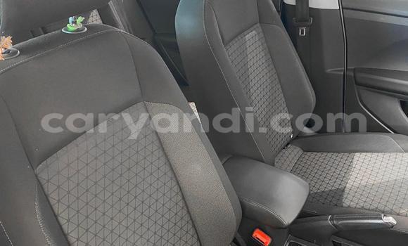 Acheter Occasion Voiture Volkswagen T-Roc Blanc à Lusaka, Zambie Acheter Occasion Voiture Volkswagen T-Roc Blanc à Lusaka, Zambie