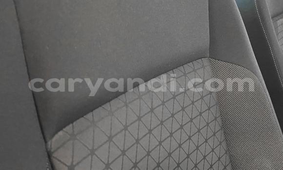 Acheter Occasion Voiture Volkswagen T-Roc Blanc à Lusaka, Zambie Acheter Occasion Voiture Volkswagen T-Roc Blanc à Lusaka, Zambie