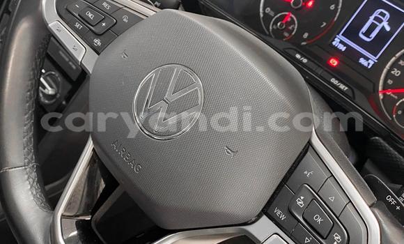 Acheter Occasion Voiture Volkswagen T-Roc Blanc à Lusaka, Zambie Acheter Occasion Voiture Volkswagen T-Roc Blanc à Lusaka, Zambie