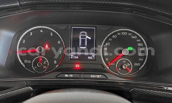 Acheter Occasion Voiture Volkswagen T-Roc Blanc à Lusaka, Zambie Acheter Occasion Voiture Volkswagen T-Roc Blanc à Lusaka, Zambie