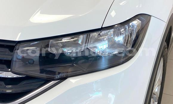 Acheter Occasion Voiture Volkswagen T-Roc Blanc à Lusaka, Zambie Acheter Occasion Voiture Volkswagen T-Roc Blanc à Lusaka, Zambie