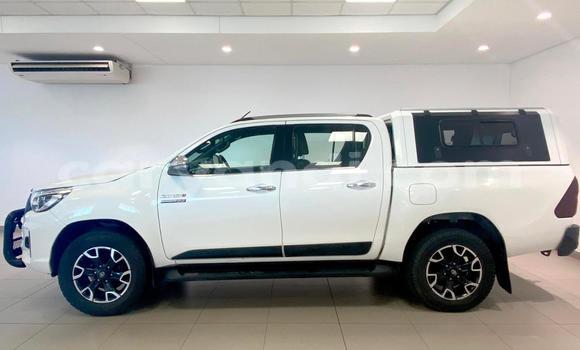 Buy Used Toyota Hilux White Car in Lusaka in Zambia Buy Used Toyota Hilux White Car in Lusaka in Zambia