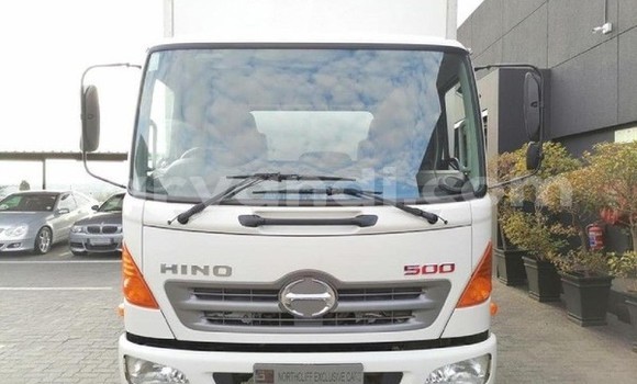 Buy Used Hino 300 Series White Truck in Lusaka in Zambia Buy Used Hino 300 Series White Truck in Lusaka in Zambia
