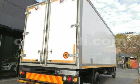 Buy Used Hino 300 Series White Truck in Lusaka in Zambia Buy Used Hino 300 Series White Truck in Lusaka in Zambia