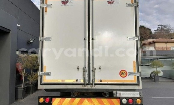 Buy Used Hino 300 Series White Truck in Lusaka in Zambia Buy Used Hino 300 Series White Truck in Lusaka in Zambia