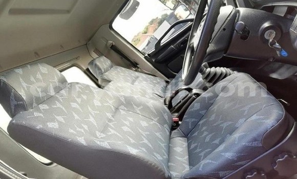 Buy Used Hino 300 Series White Truck in Lusaka in Zambia Buy Used Hino 300 Series White Truck in Lusaka in Zambia