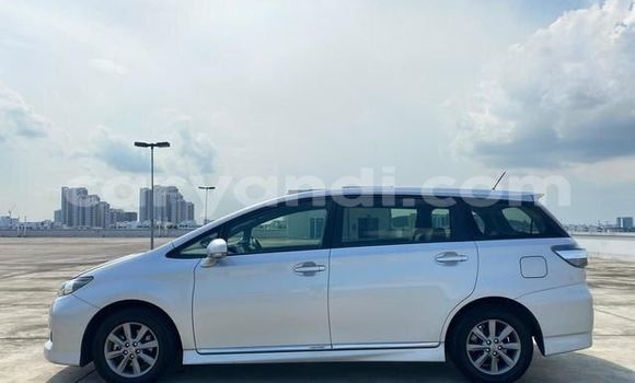 Acheter Occasion Voiture Toyota Wish Gris à Livingstone, Zambie Acheter Occasion Voiture Toyota Wish Gris à Livingstone, Zambie