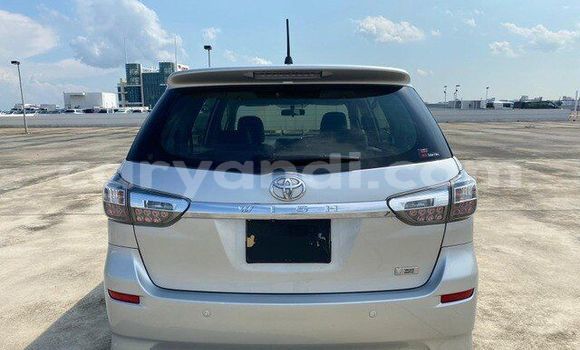 Acheter Occasion Voiture Toyota Wish Gris à Livingstone, Zambie Acheter Occasion Voiture Toyota Wish Gris à Livingstone, Zambie