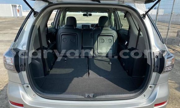 Acheter Occasion Voiture Toyota Wish Gris à Livingstone, Zambie Acheter Occasion Voiture Toyota Wish Gris à Livingstone, Zambie