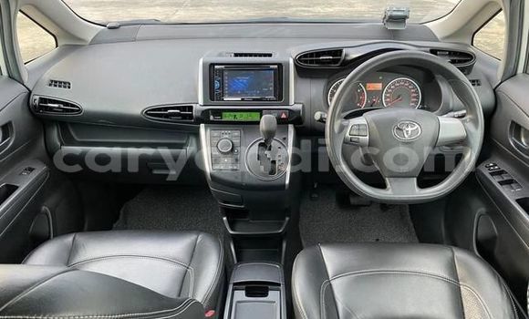 Acheter Occasion Voiture Toyota Wish Gris à Livingstone, Zambie Acheter Occasion Voiture Toyota Wish Gris à Livingstone, Zambie