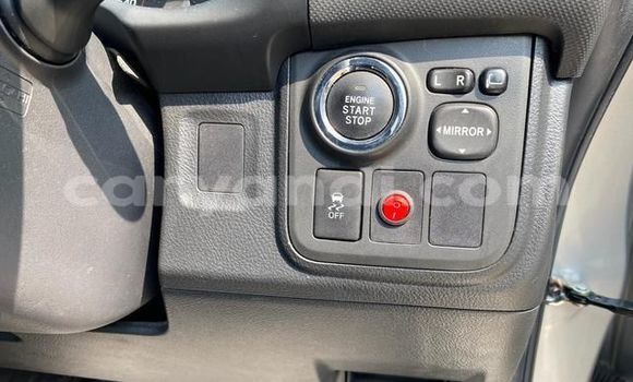 Acheter Occasion Voiture Toyota Wish Gris à Livingstone, Zambie Acheter Occasion Voiture Toyota Wish Gris à Livingstone, Zambie