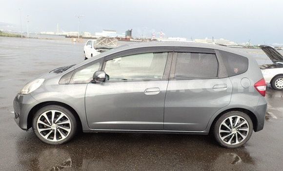 Buy Used Honda FIT Silver Car in Livingstone in Zambia Buy Used Honda FIT Silver Car in Livingstone in Zambia