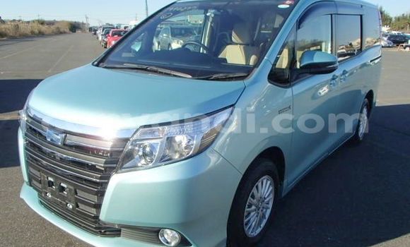 Buy Used Toyota Noah Blue Car in Livingstone in Zambia