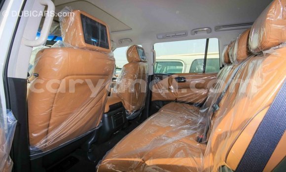 Acheter Import Voiture Nissan Patrol Blanc à Import - Dubai, Zambie Acheter Import Voiture Nissan Patrol Blanc à Import - Dubai, Zambie