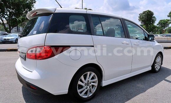 Tenga Tsaru Mazda Mazda 5 Chena Mota in Livingstone in Zambia Tenga Tsaru Mazda Mazda 5 Chena Mota in Livingstone in Zambia