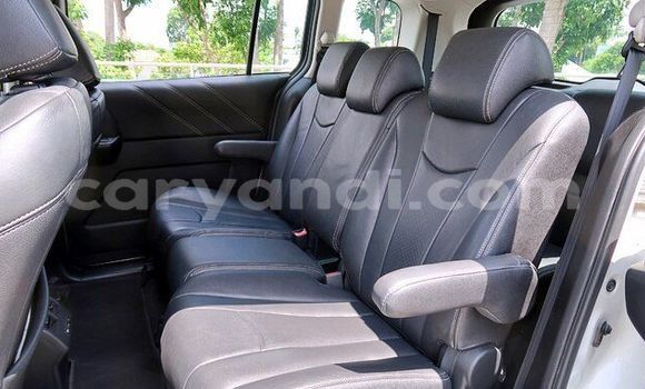 Tenga Tsaru Mazda Mazda 5 Chena Mota in Livingstone in Zambia Tenga Tsaru Mazda Mazda 5 Chena Mota in Livingstone in Zambia