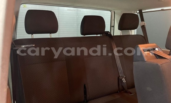 Buy Used Volkswagen Caravelle White Car in Lusaka in Zambia Buy Used Volkswagen Caravelle White Car in Lusaka in Zambia