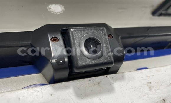 Buy Used Volkswagen Caravelle White Car in Lusaka in Zambia Buy Used Volkswagen Caravelle White Car in Lusaka in Zambia