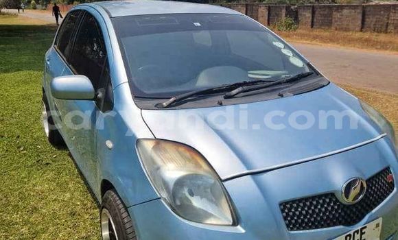 Buy Used Toyota Vitz Blue Car in Lusaka in Zambia