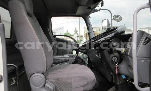 Buy Used Isuzu FTR 850 White Truck in Lusaka in Zambia Buy Used Isuzu FTR 850 White Truck in Lusaka in Zambia