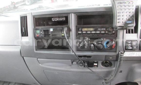 Buy Used Isuzu FTR 850 White Truck in Lusaka in Zambia Buy Used Isuzu FTR 850 White Truck in Lusaka in Zambia