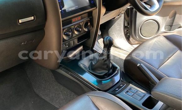 Acheter Occasion Voiture Toyota Fortuner Noir à Chingola, Zambie Acheter Occasion Voiture Toyota Fortuner Noir à Chingola, Zambie