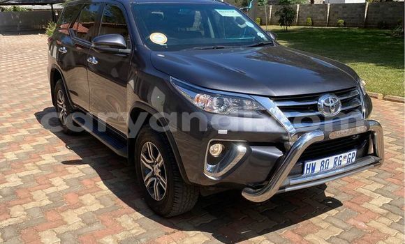 Acheter Occasion Voiture Toyota Fortuner Noir à Chingola, Zambie Acheter Occasion Voiture Toyota Fortuner Noir à Chingola, Zambie