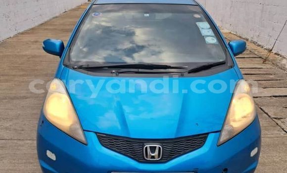 Nunua Ilio tumika Honda FIT Bluu Gari ndani ya Chinsali nchini Kaskazini Nunua Ilio tumika Honda FIT Bluu Gari ndani ya Chinsali nchini Kaskazini