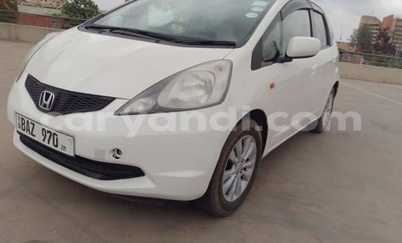 Buy Used Honda FIT White Car in Lusaka in Zambia Buy Used Honda FIT White Car in Lusaka in Zambia